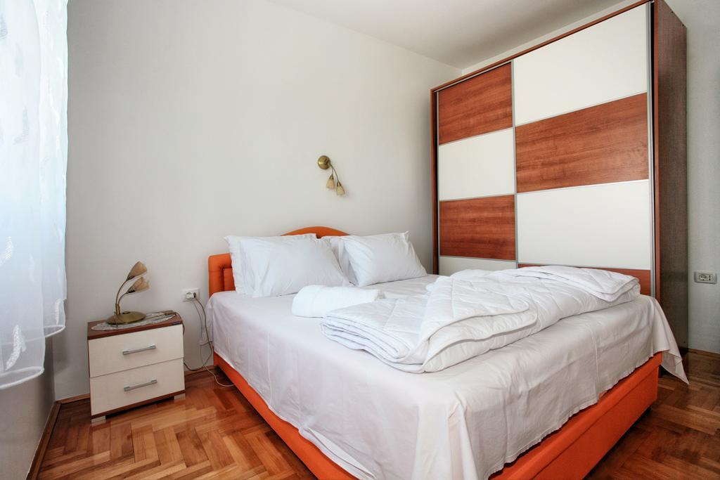 Apartments Villa Happy Mrcevac Eksteriør bilde