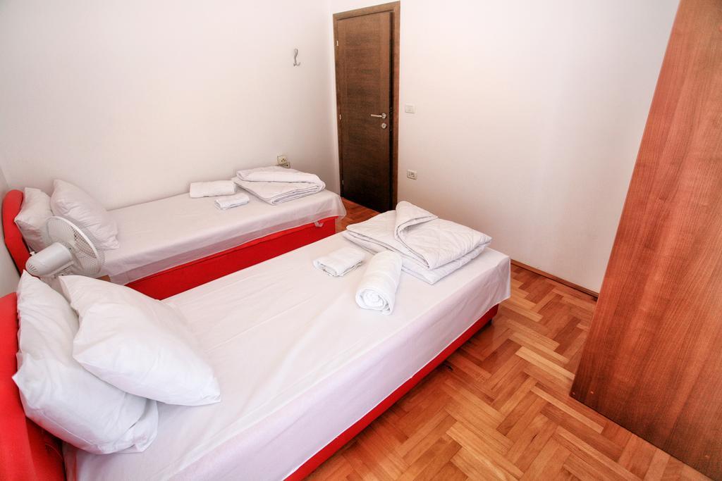 Apartments Villa Happy Mrcevac Eksteriør bilde