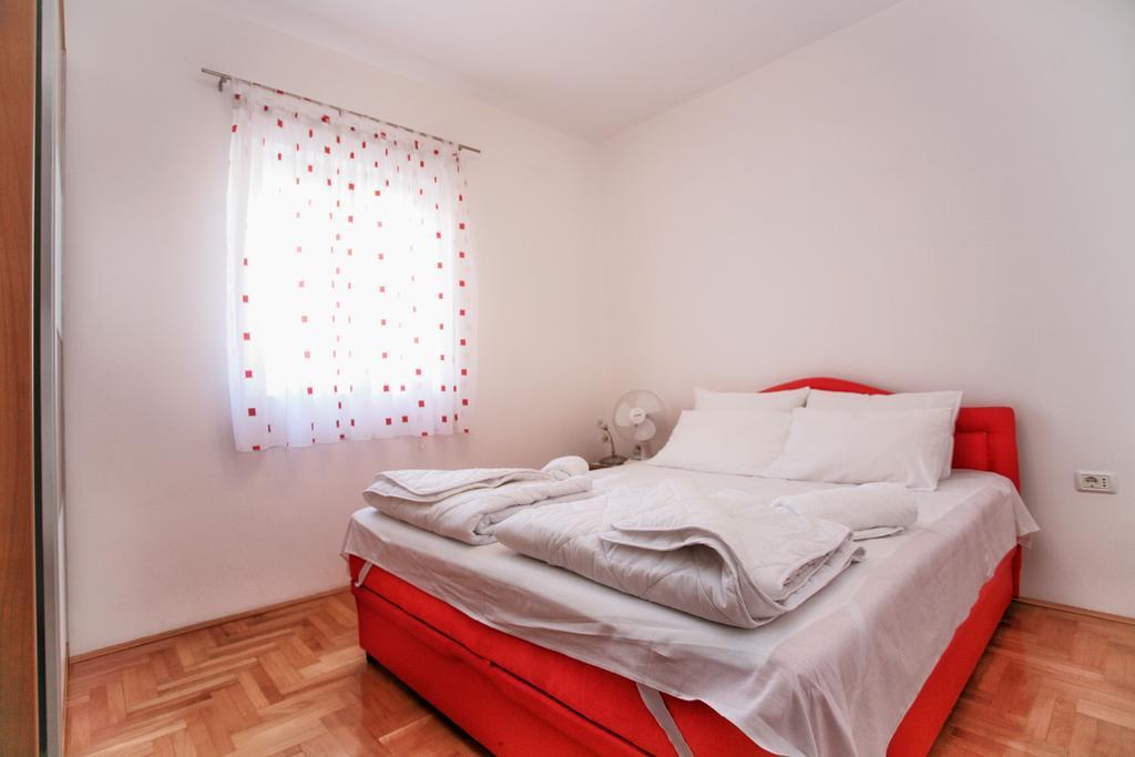 Apartments Villa Happy Mrcevac Eksteriør bilde