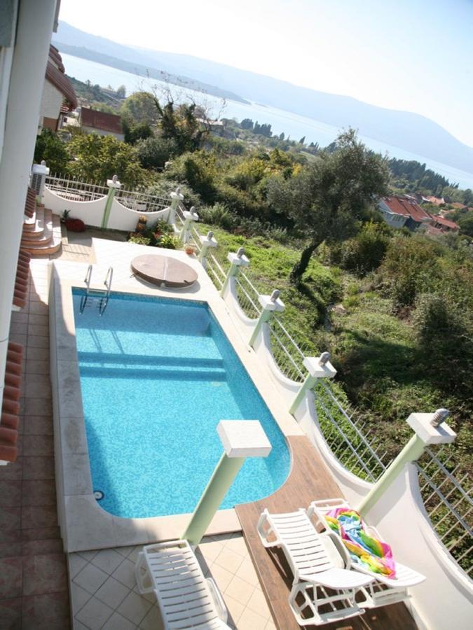 Apartments Villa Happy Mrcevac Eksteriør bilde